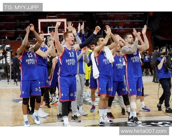 阿纳多卢与其姆奇激战正酣谁能在这场较量中笑到最后